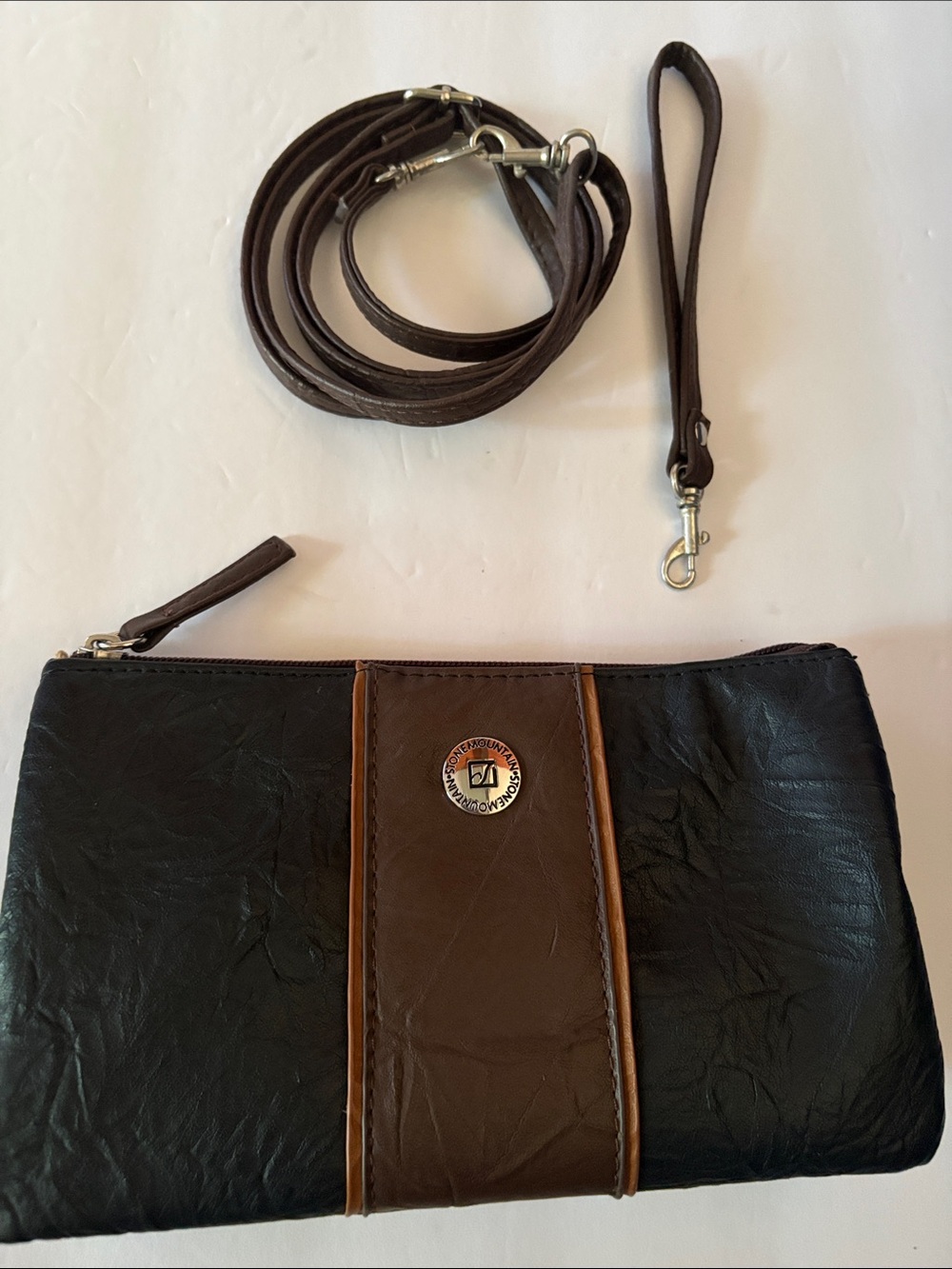 Stone Mountain Convertible Crossbody Wristlet Black Brown Organizer Bag